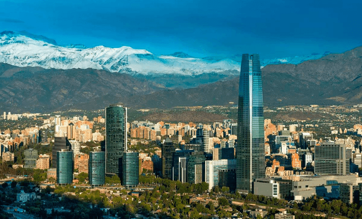 Santiago destaca en mercados de oficinas premium