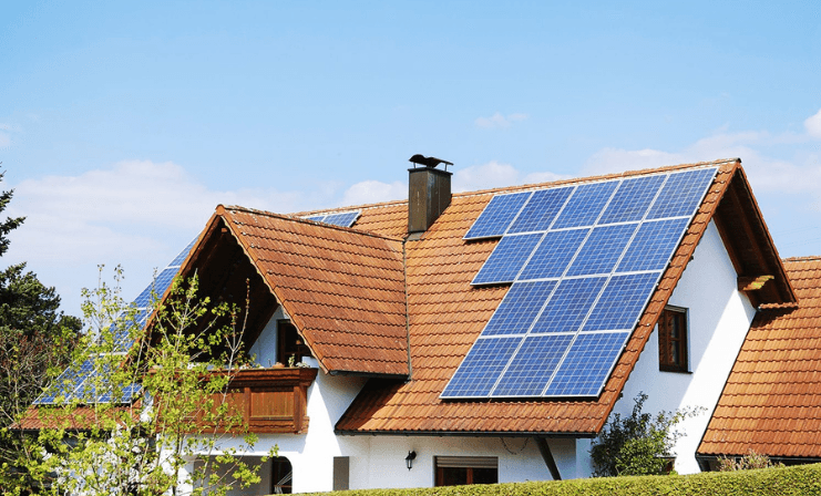 Hasta $27 millones de ahorro al año: Energía solar maximiza sus beneficios durante el verano